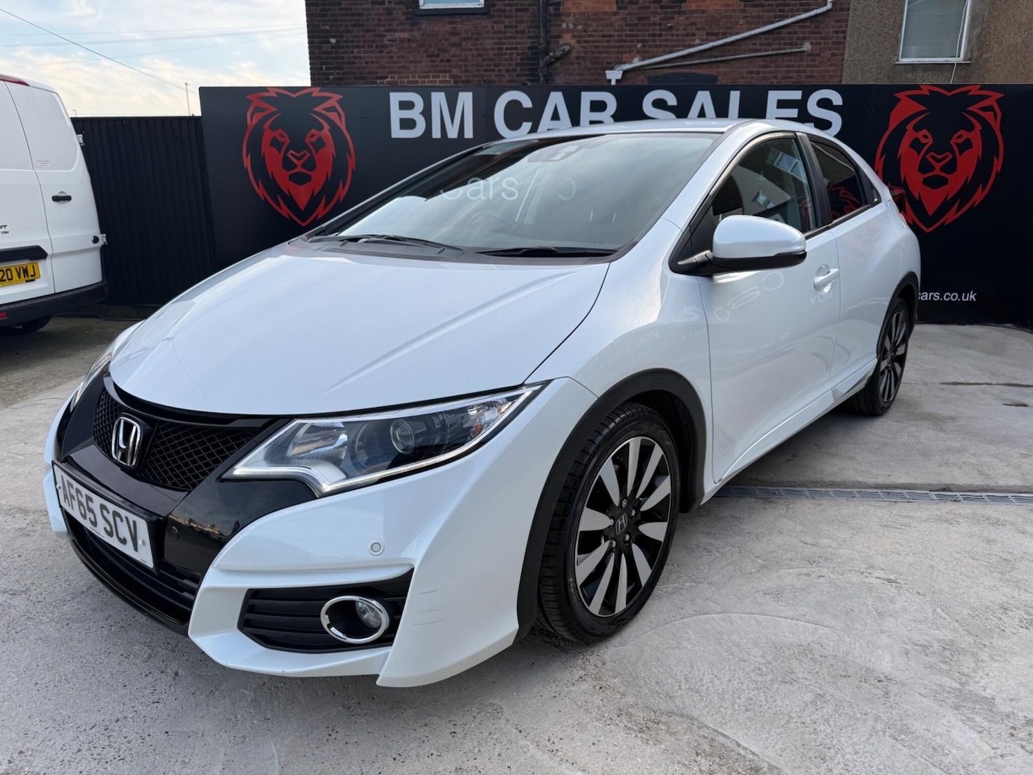 Used Honda Civic 2015 for sale - 77993345: Photo 2