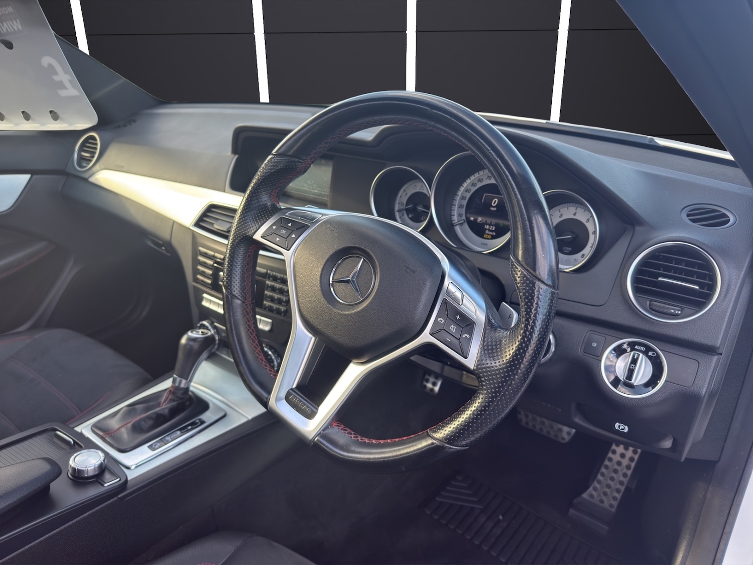 Used Mercedes-Benz C-Class 2013 for sale - 76092247: Photo 11