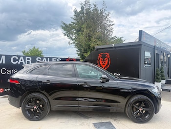 Used Jaguar F-Pace 2018 for sale - 78965315: Photo