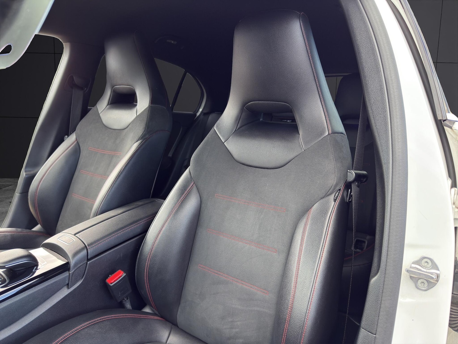 Used Mercedes-Benz A-Class 2018 for sale - 76472265: Photo 12