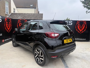 Used Renault Captur 2017 for sale - 79483851: Photo
