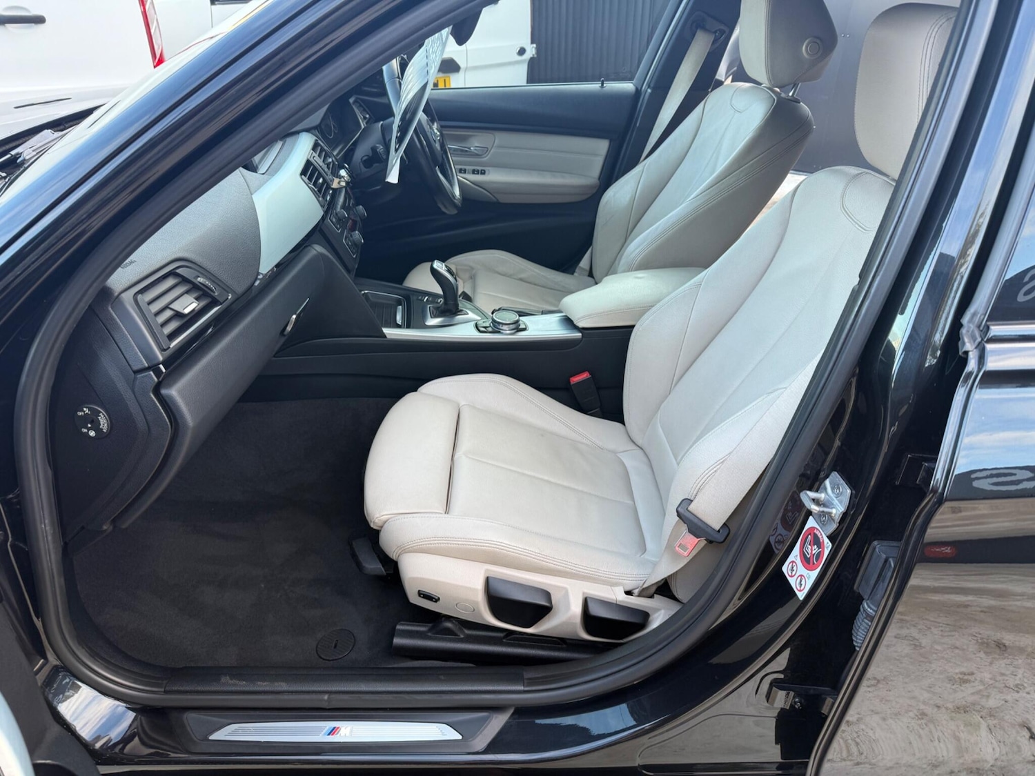 Used BMW 3 Series 2015 for sale - 76759744: Photo 16