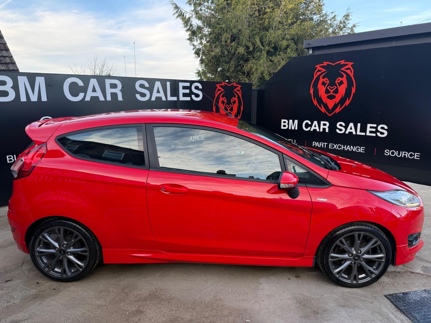 Used Ford Fiesta 2017 for sale - 76832809: Photo 4