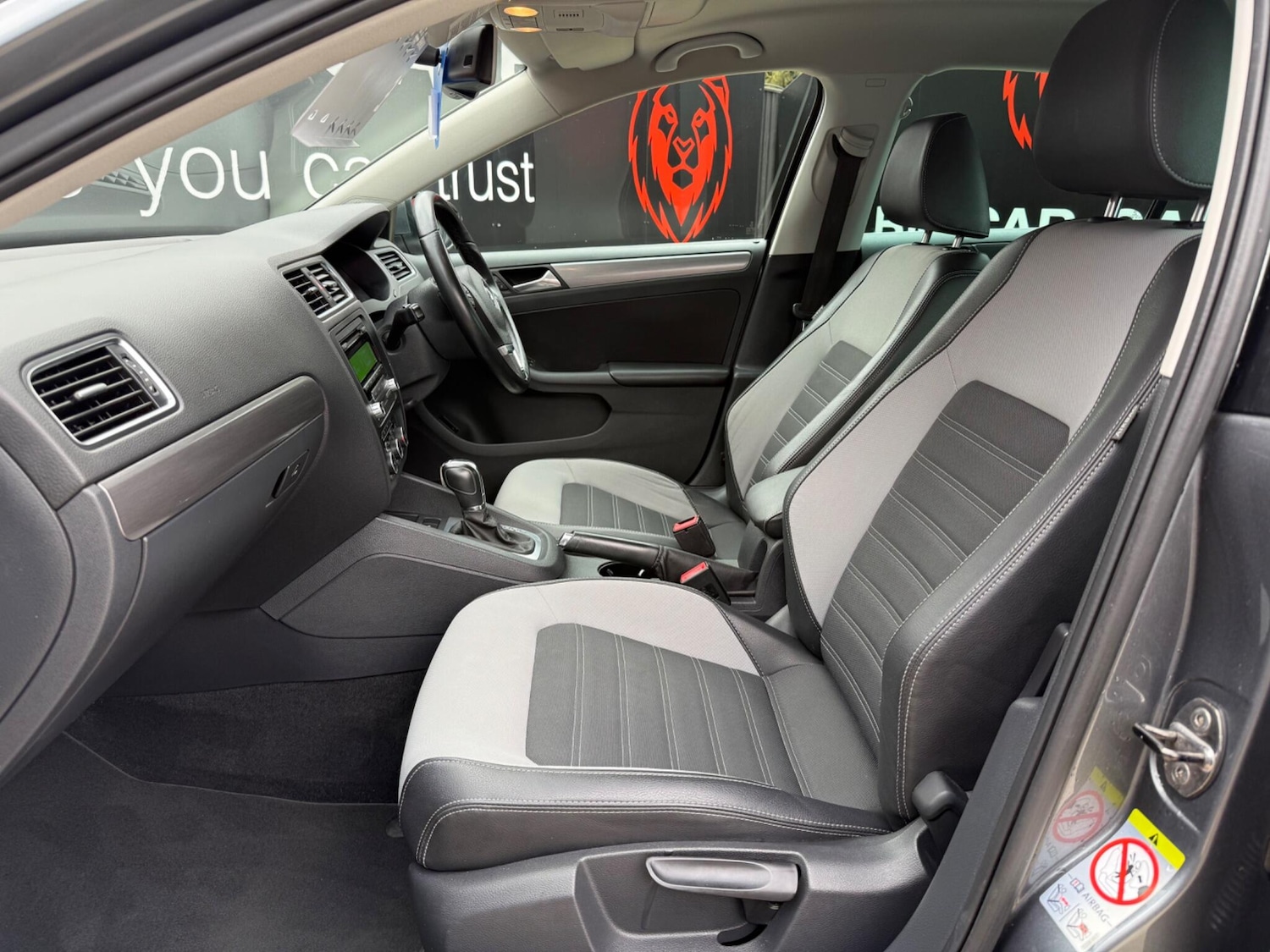 Used Volkswagen Jetta 2014 for sale - 77710320: Photo 10