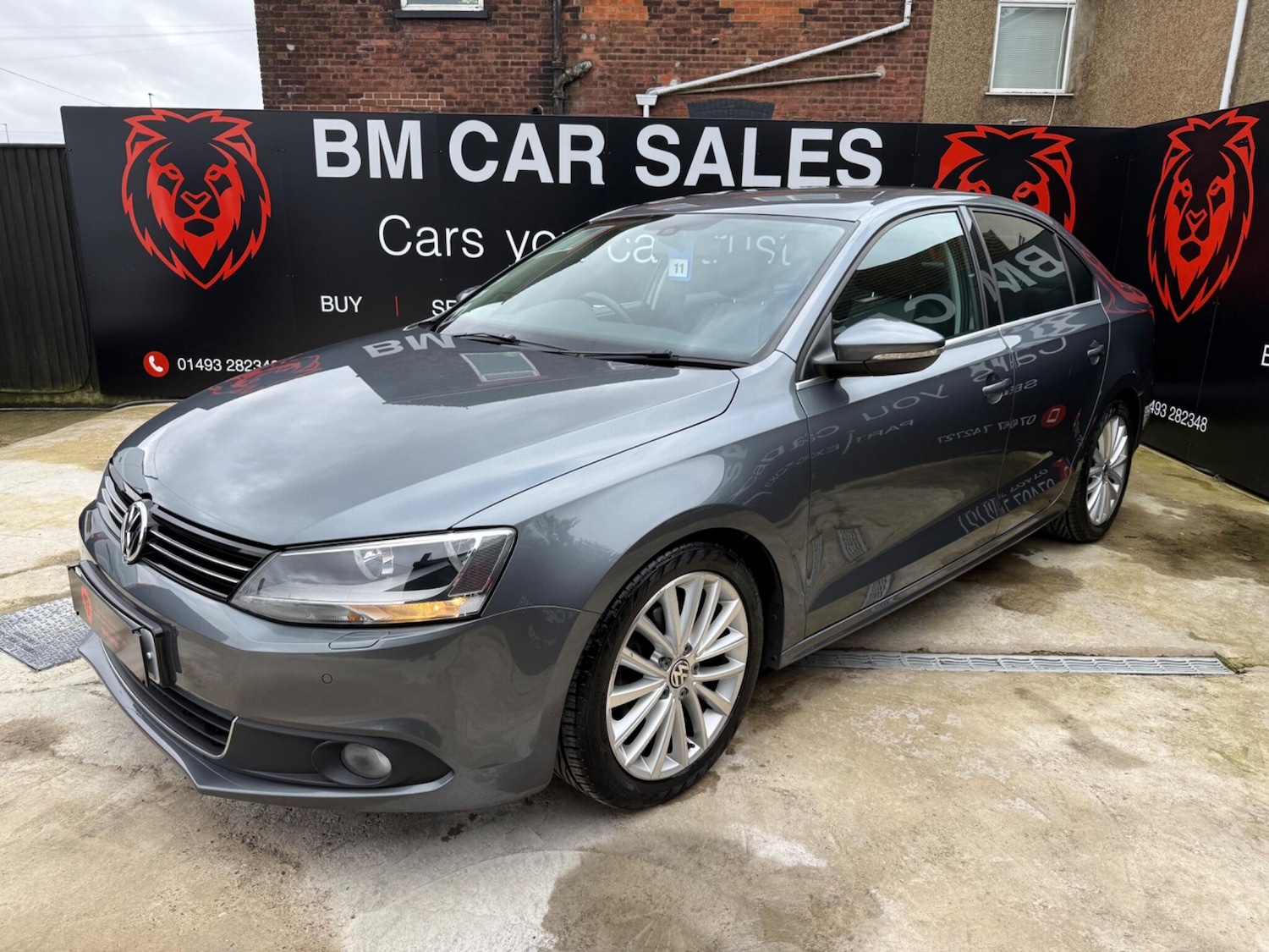 Used Volkswagen Jetta 2014 for sale - 77710320: Photo 2