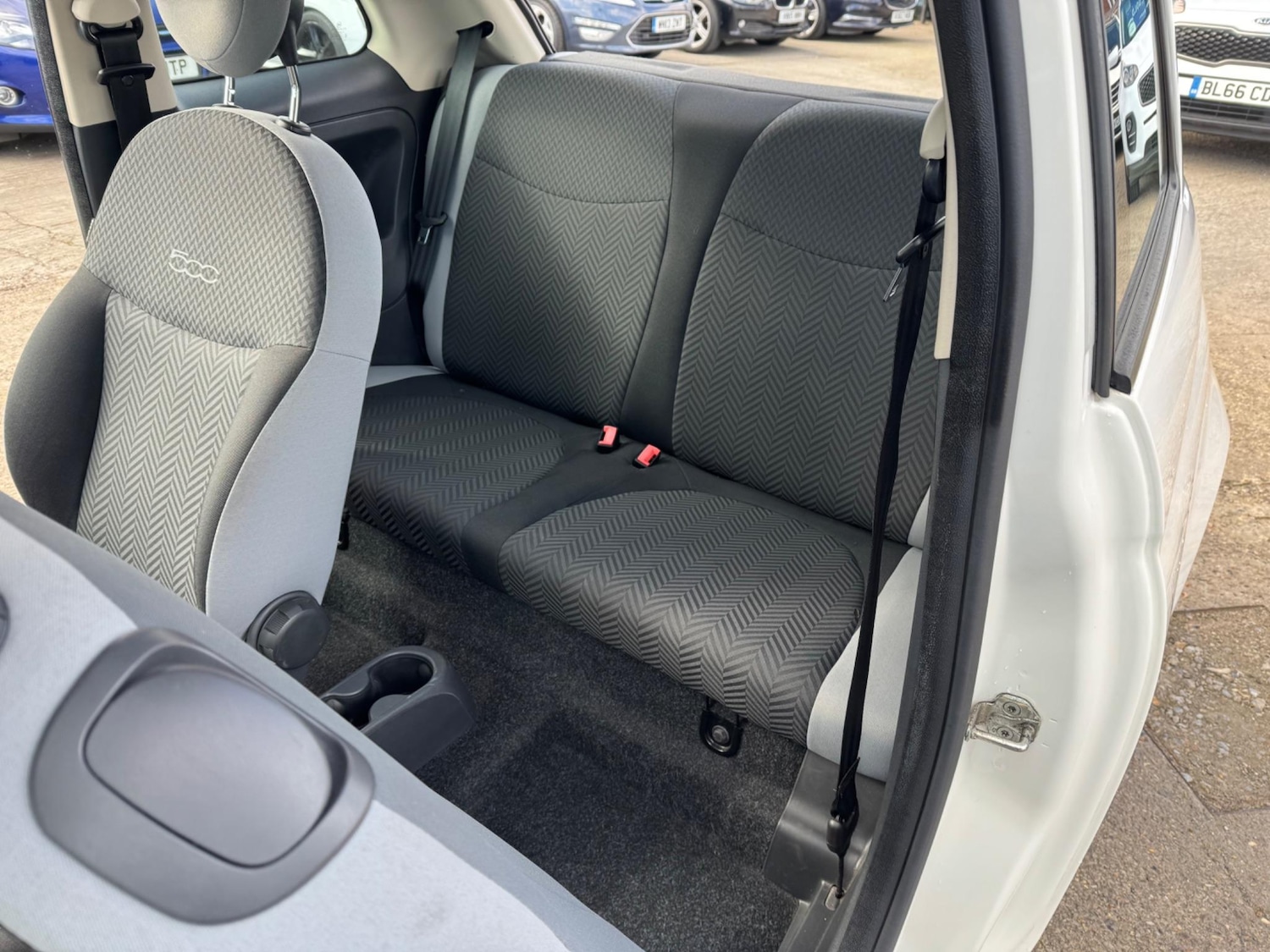 Used Fiat 500 2015 for sale - 76942513: Photo 11