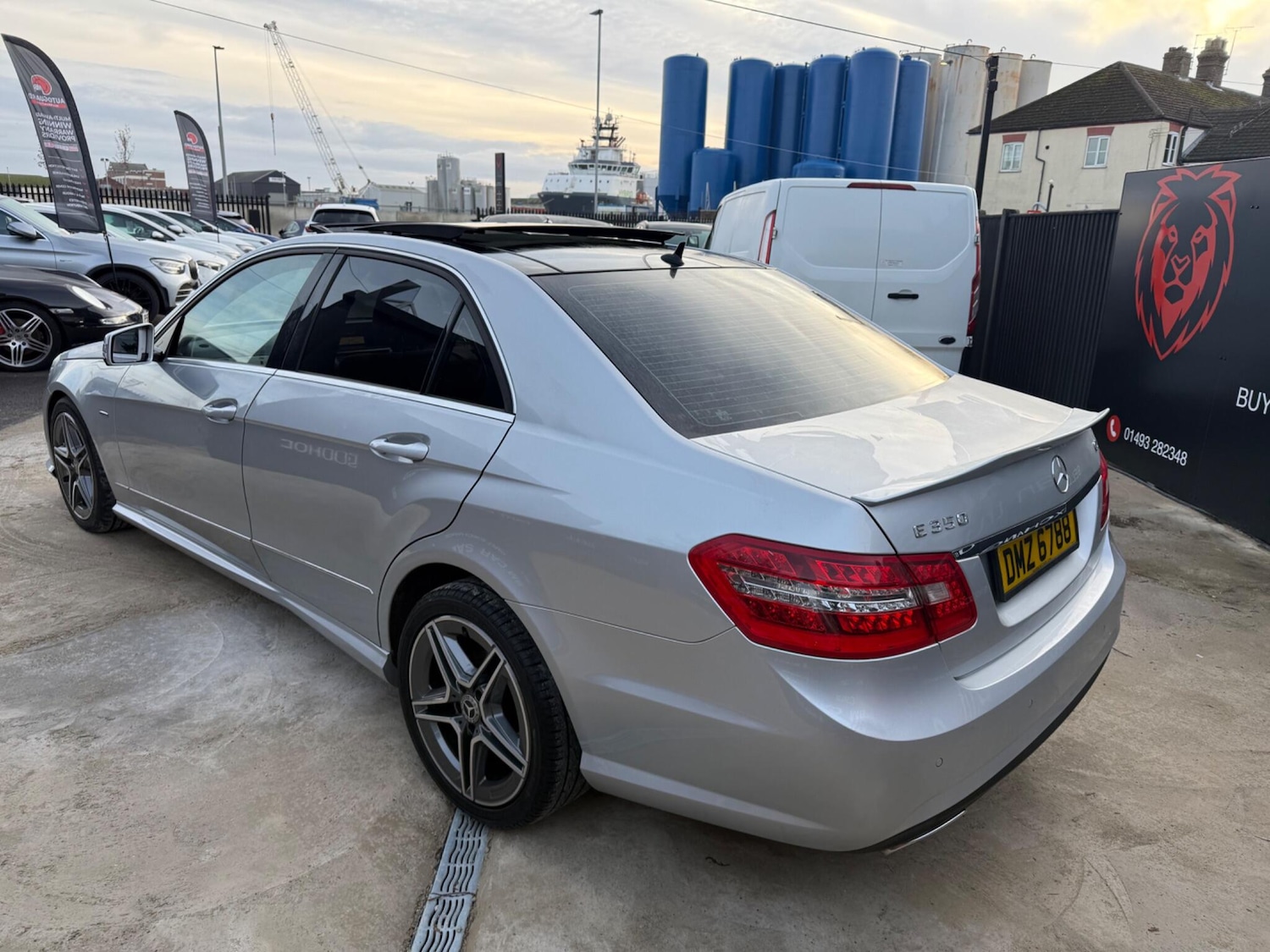 Used Mercedes-Benz E Class 2010 for sale - 77326198: Photo 6