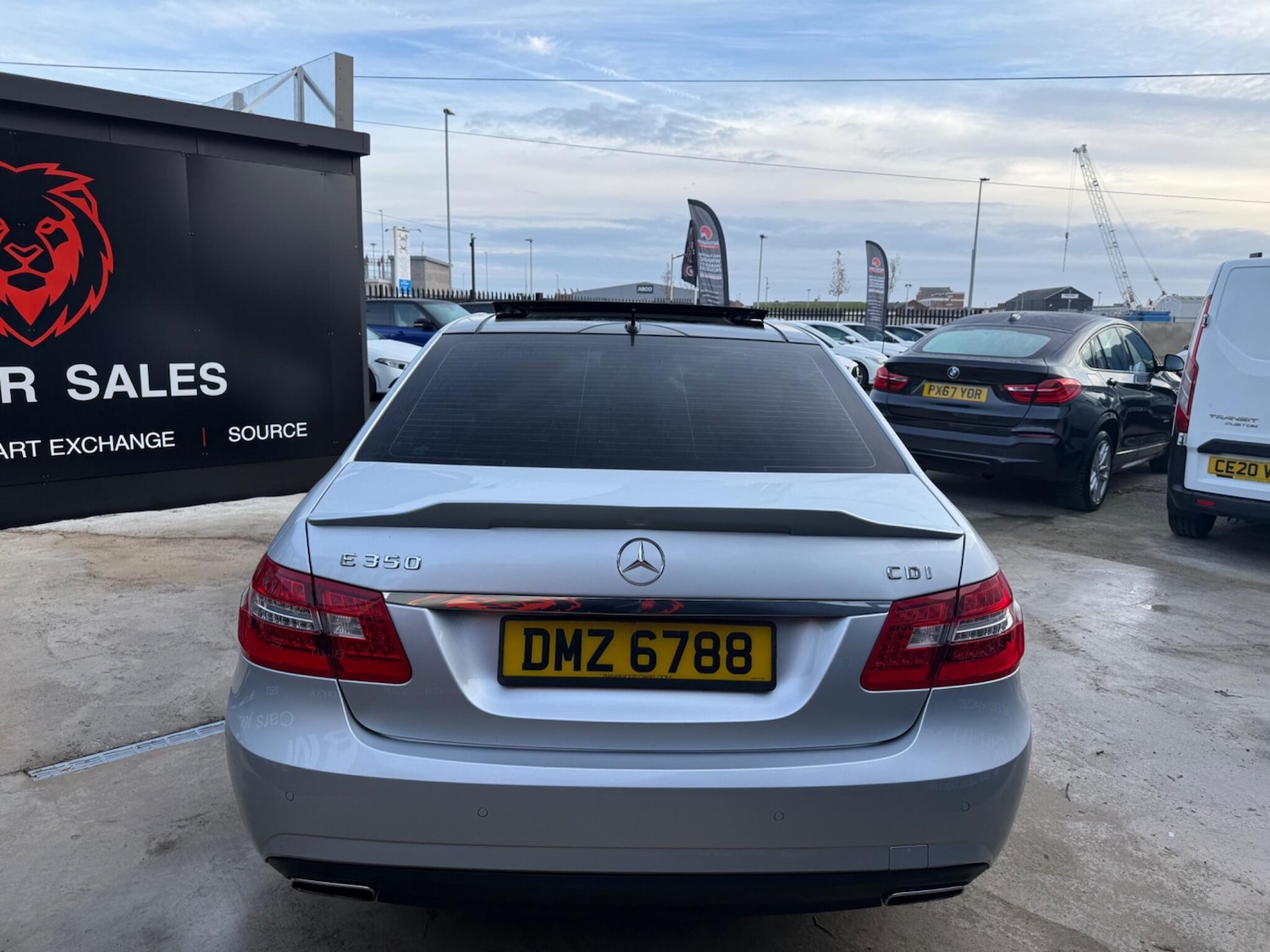 Used Mercedes-Benz E Class 2010 for sale - 77326198: Photo 8