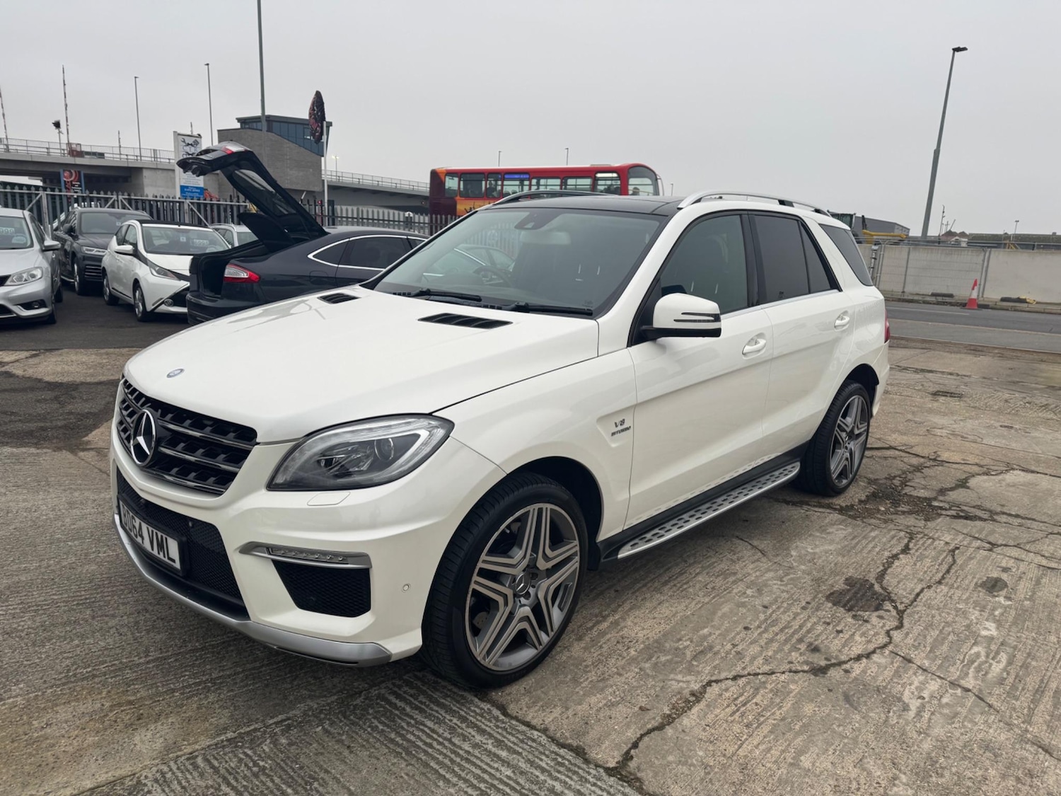 Used Mercedes-Benz M Class 2014 for sale - 76990256: Photo 2