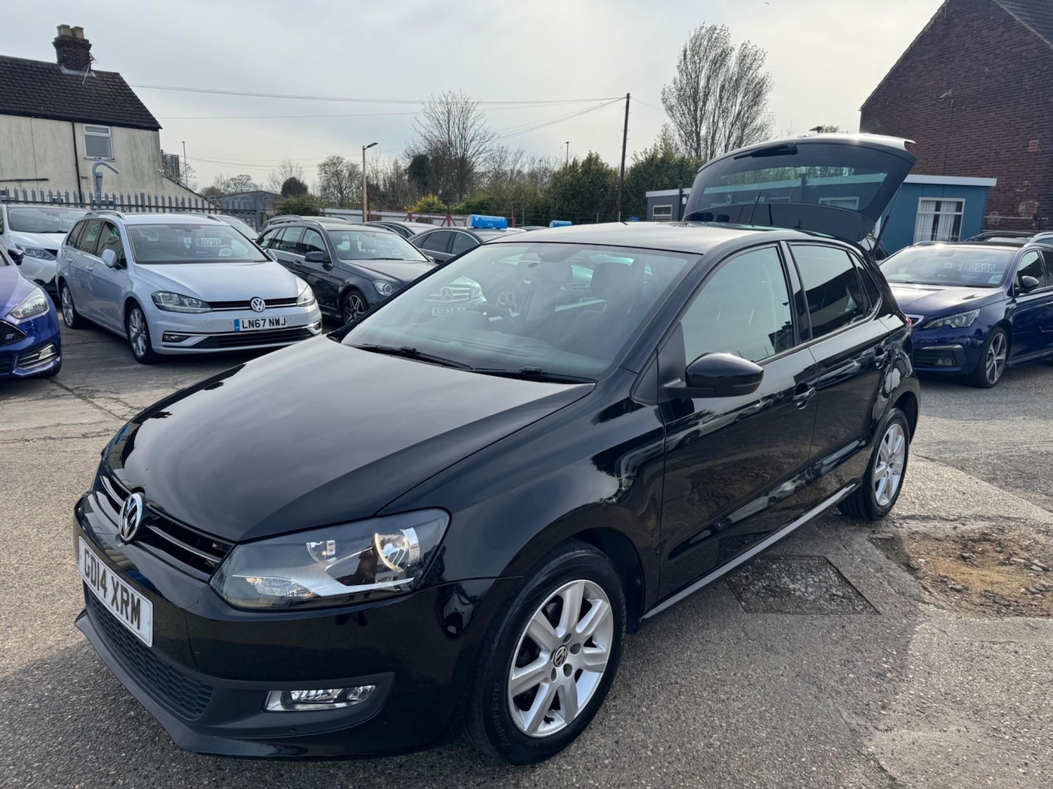 Used Volkswagen Polo 2014 for sale - 76772111: Photo 1