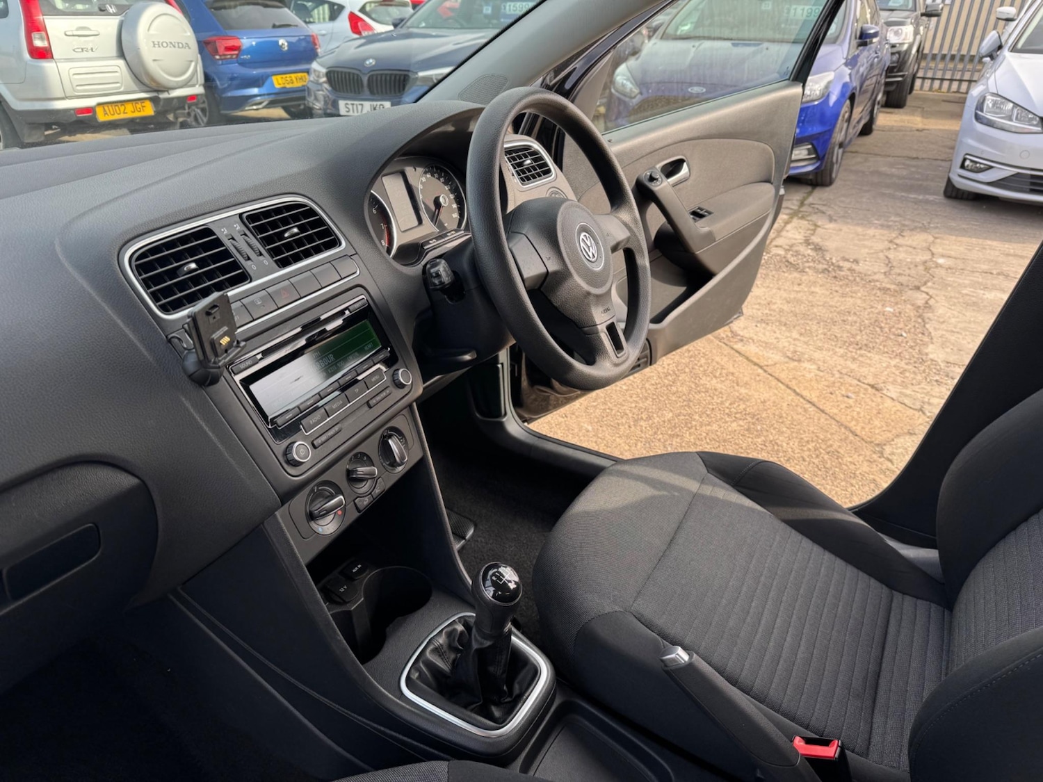 Used Volkswagen Polo 2014 for sale - 76772111: Photo 10