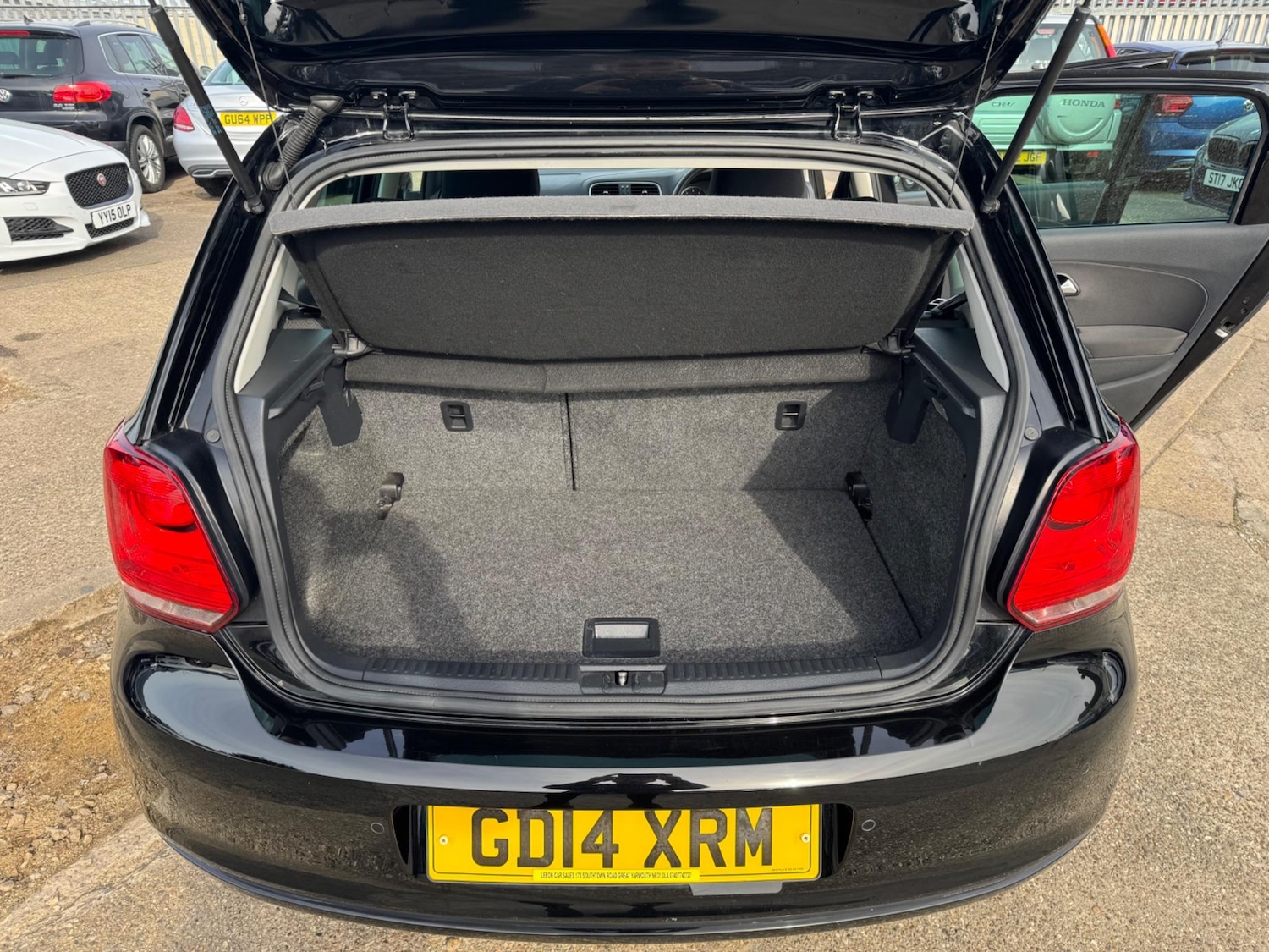 Used Volkswagen Polo 2014 for sale - 76772111: Photo 13