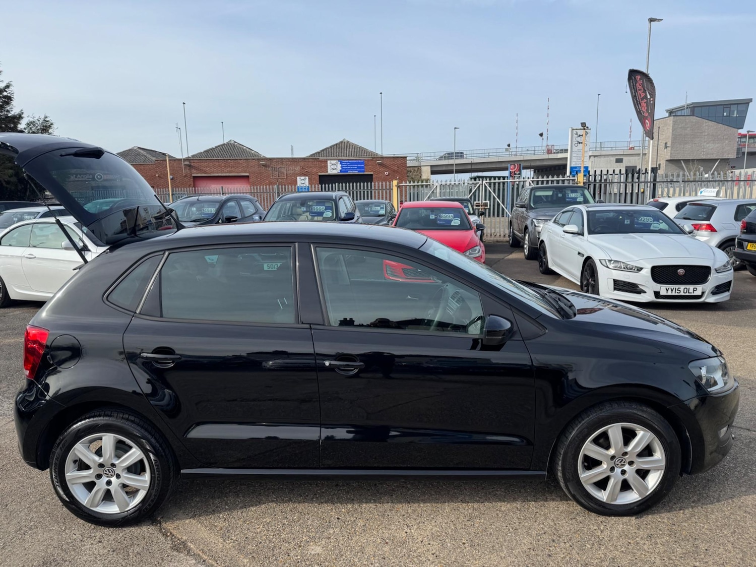 Used Volkswagen Polo 2014 for sale - 76772111: Photo 5