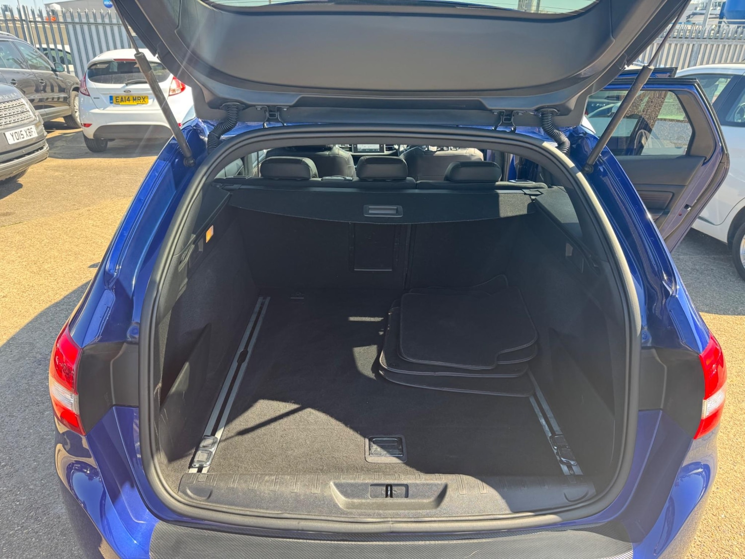 Used Peugeot 308 SW 2017 for sale - 76349003: Photo 11