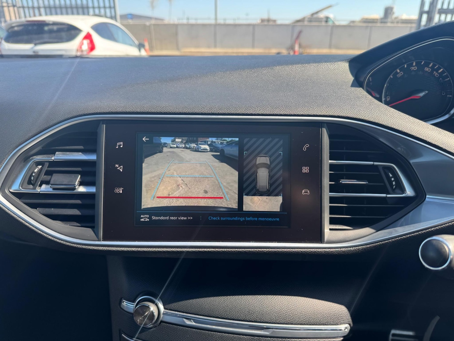 Used Peugeot 308 SW 2017 for sale - 76349003: Photo 17