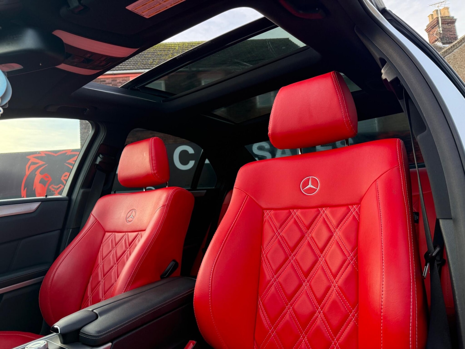 Used Mercedes-Benz E Class 2010 for sale - 76926968: Photo 13