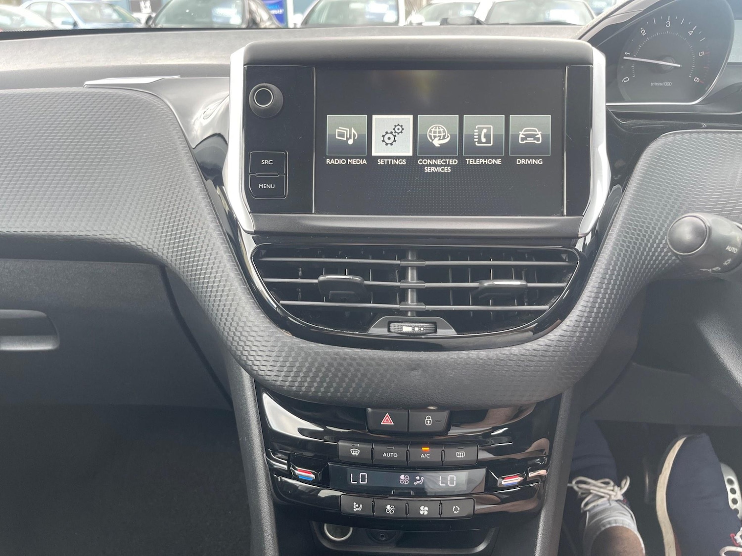 Used Peugeot 208 2015 for sale - 77993611: Photo 19