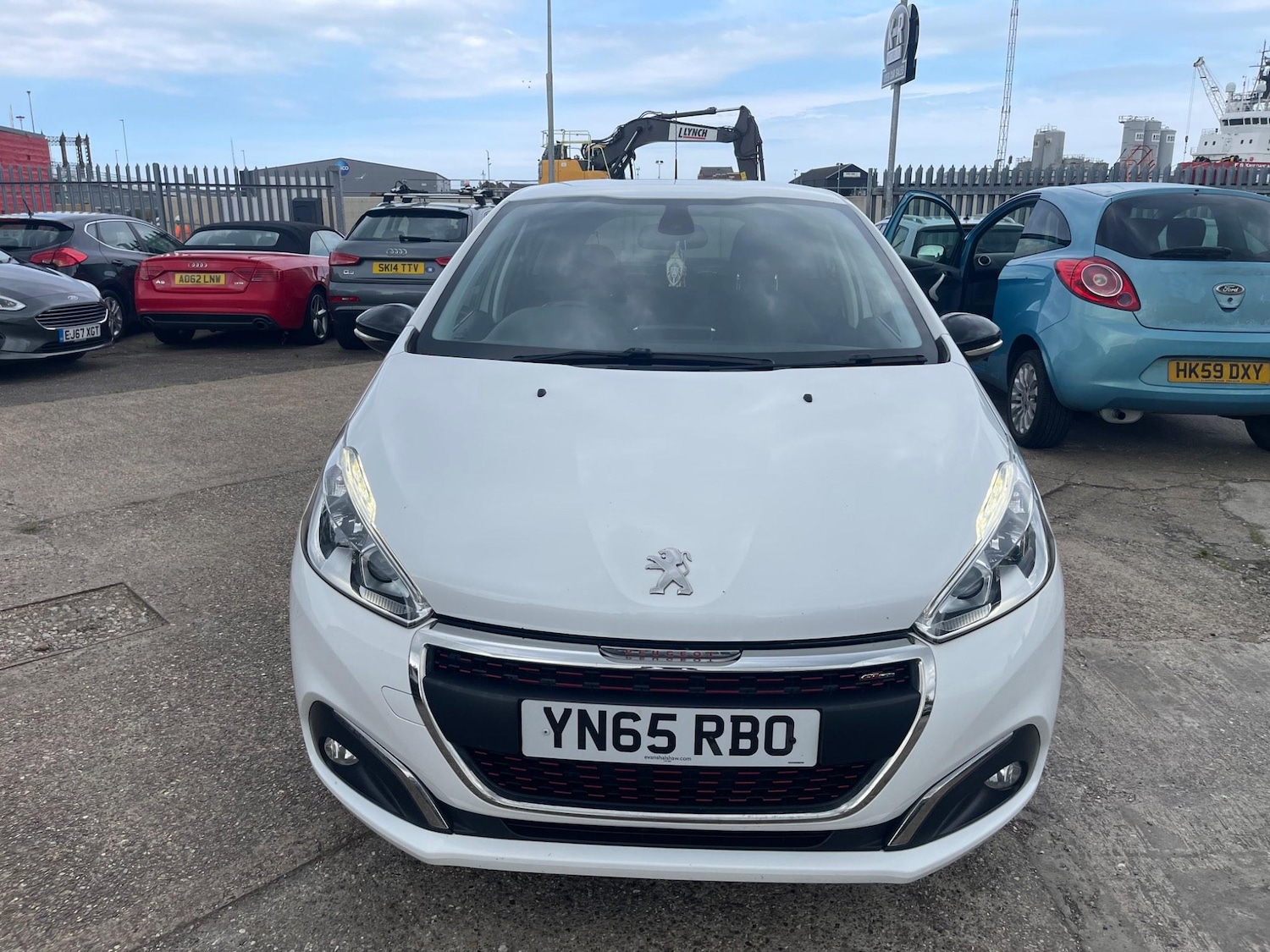 Used Peugeot 208 2015 for sale - 77993611: Photo 3