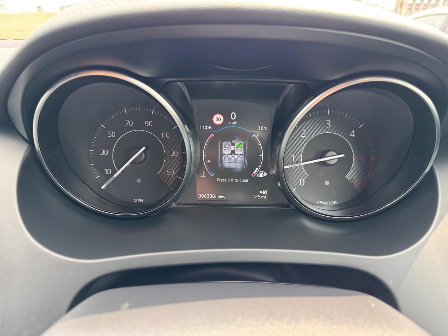 Used Jaguar E-Pace 2018 for sale - 76348732: Photo 17