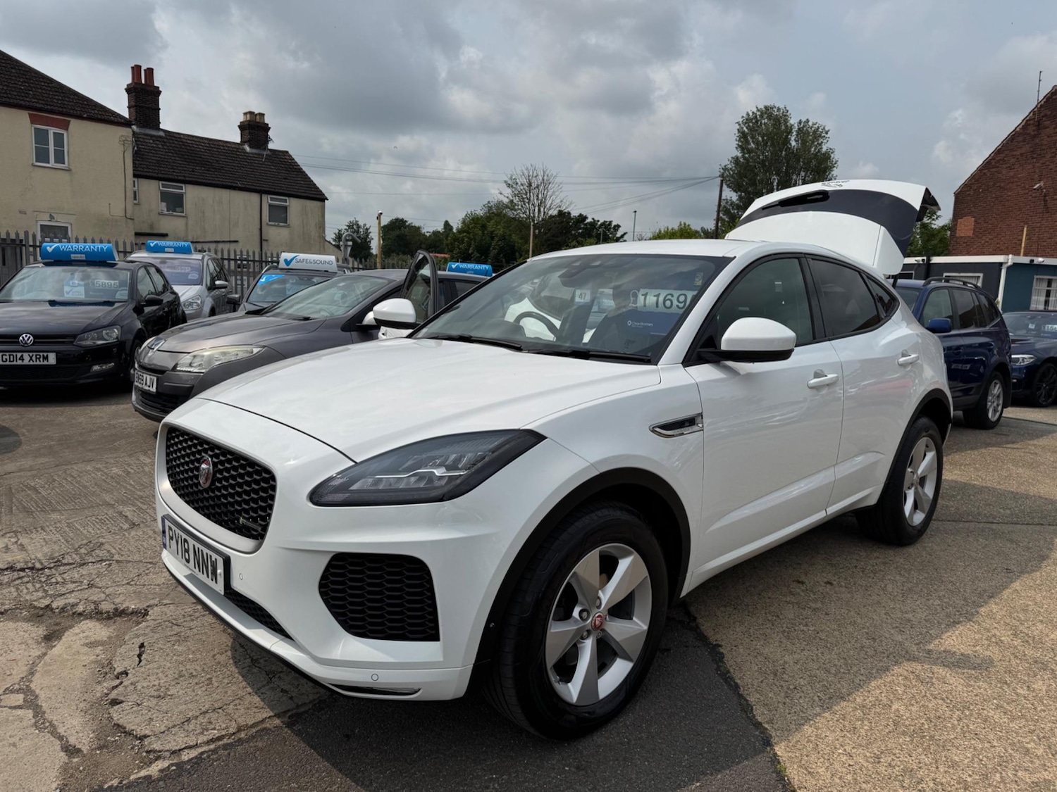 Used Jaguar E-Pace 2018 for sale - 76348732: Photo 2