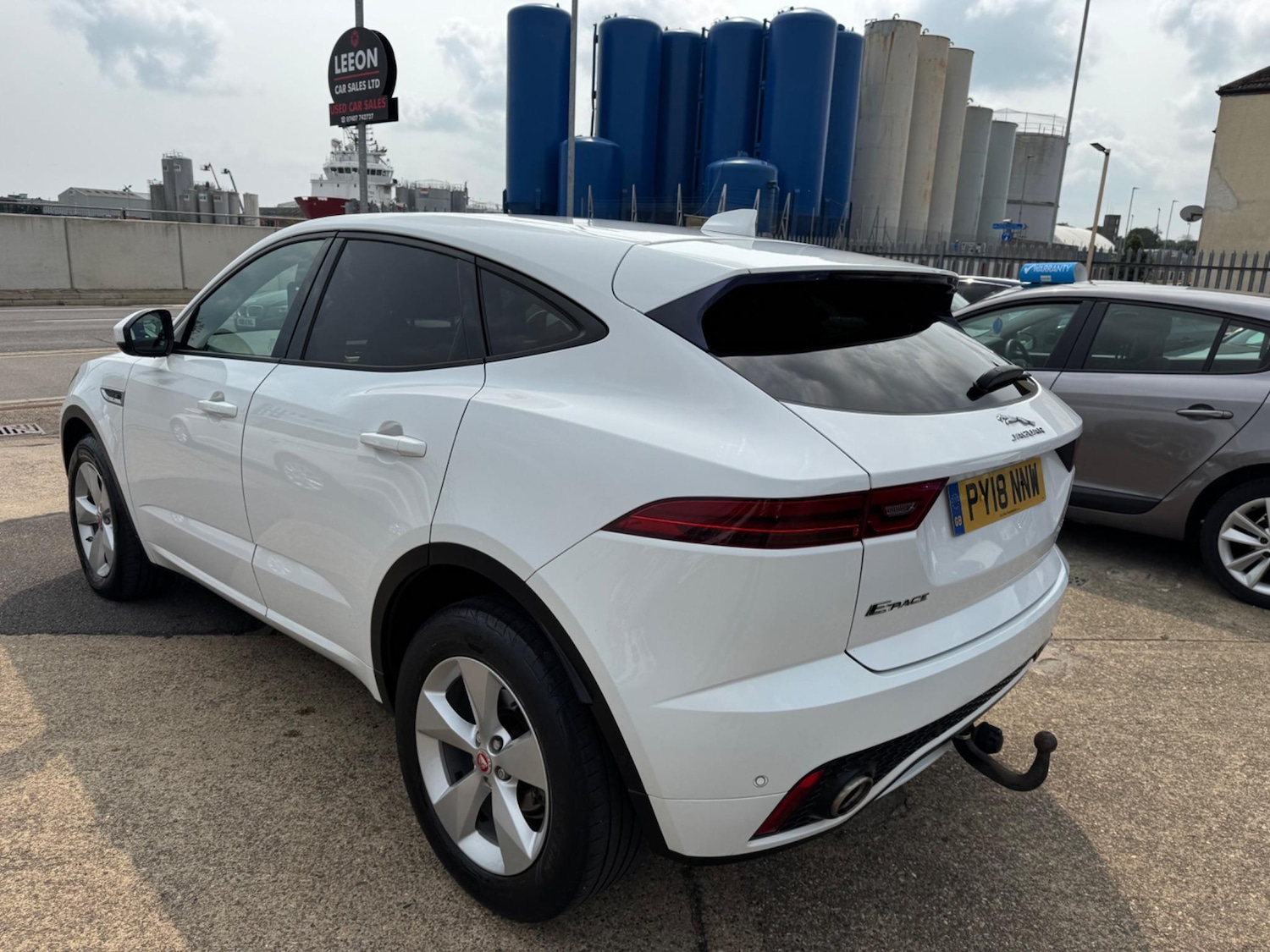 Used Jaguar E-Pace 2018 for sale - 76348732: Photo 6