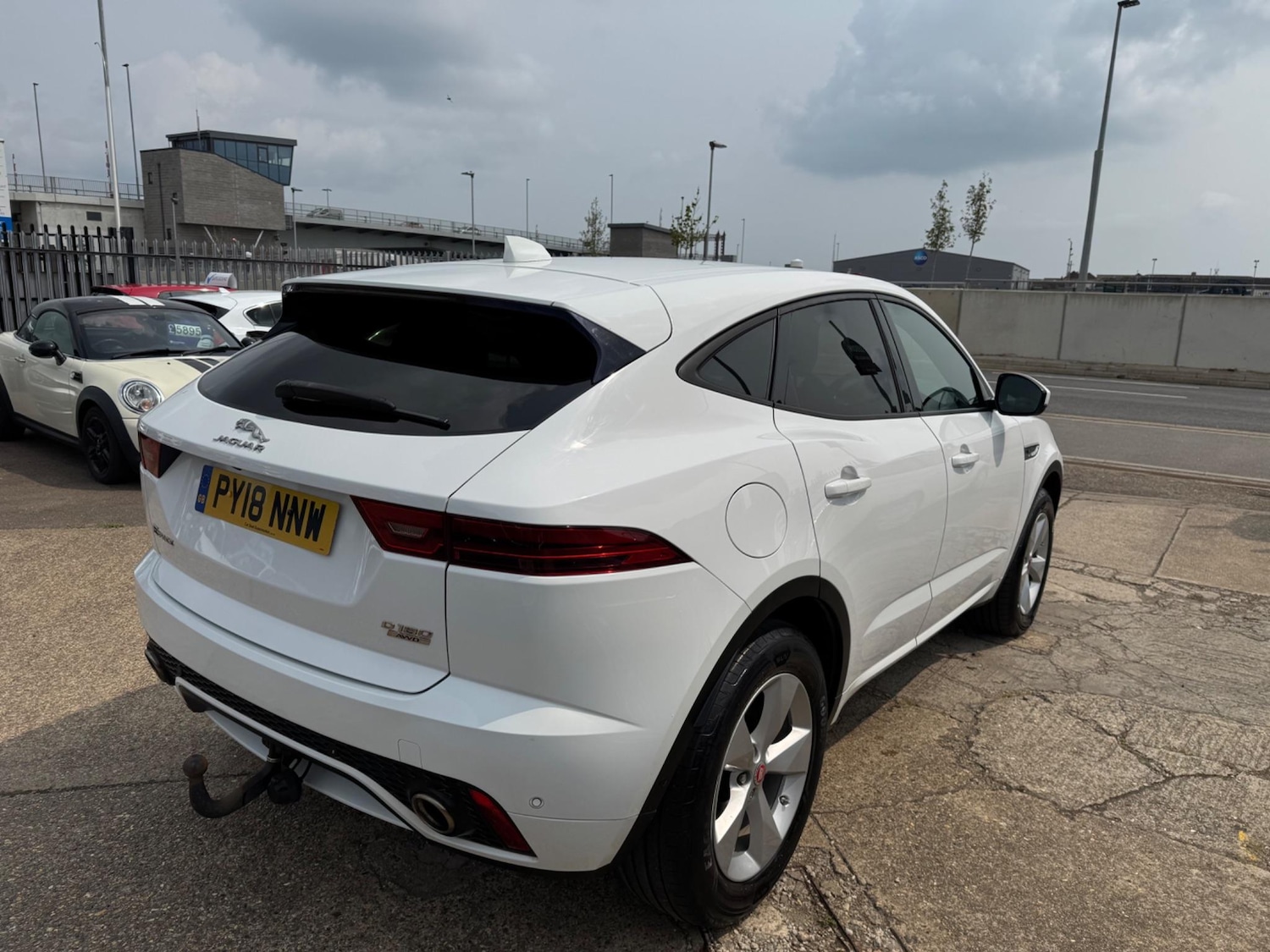 Used Jaguar E-Pace 2018 for sale - 76348732: Photo 7
