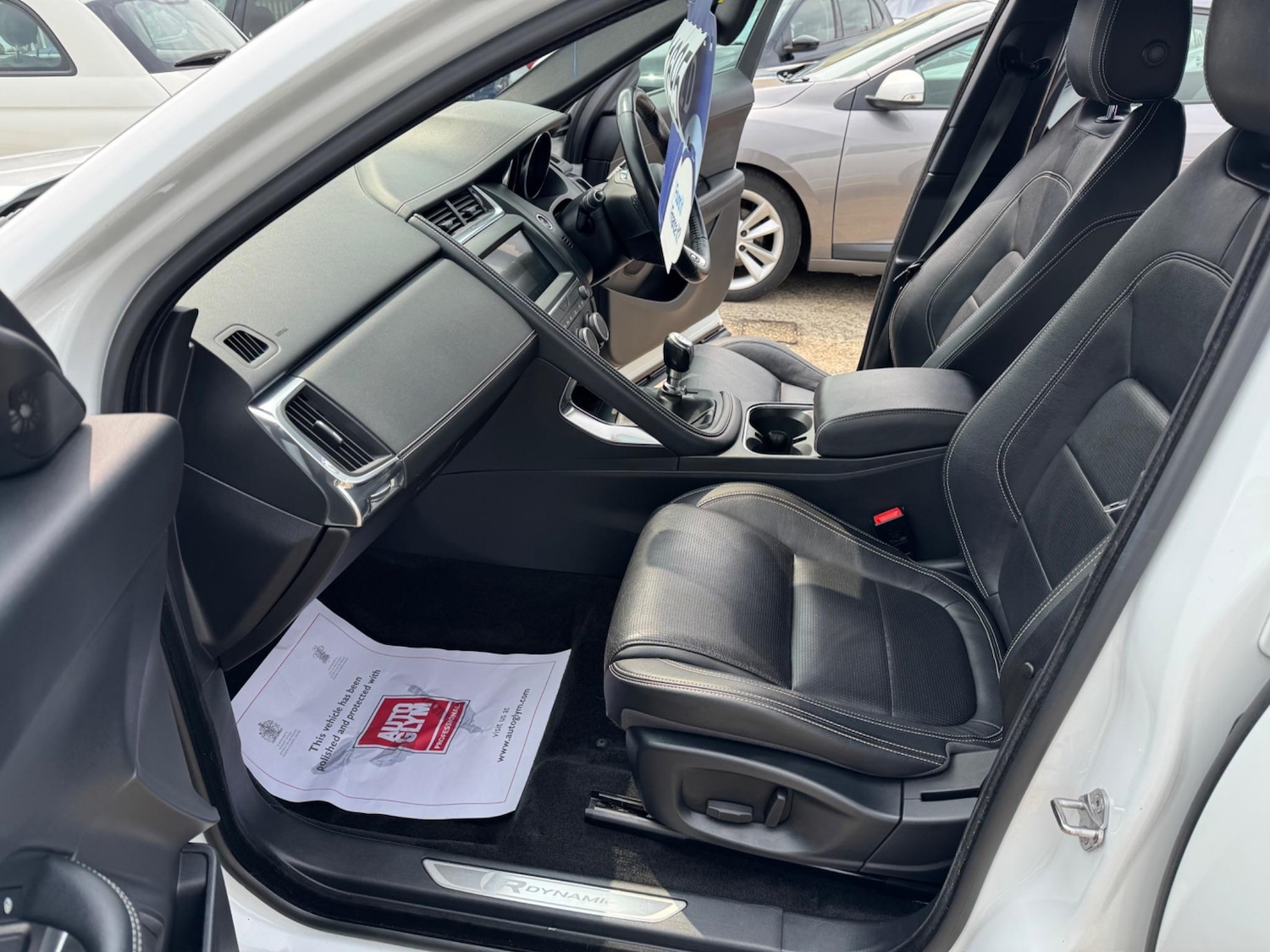 Used Jaguar E-Pace 2018 for sale - 76348732: Photo 9