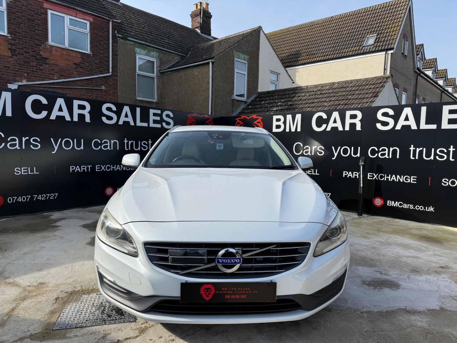 Used Volvo V60 2025 for sale - 77637507: Photo 3