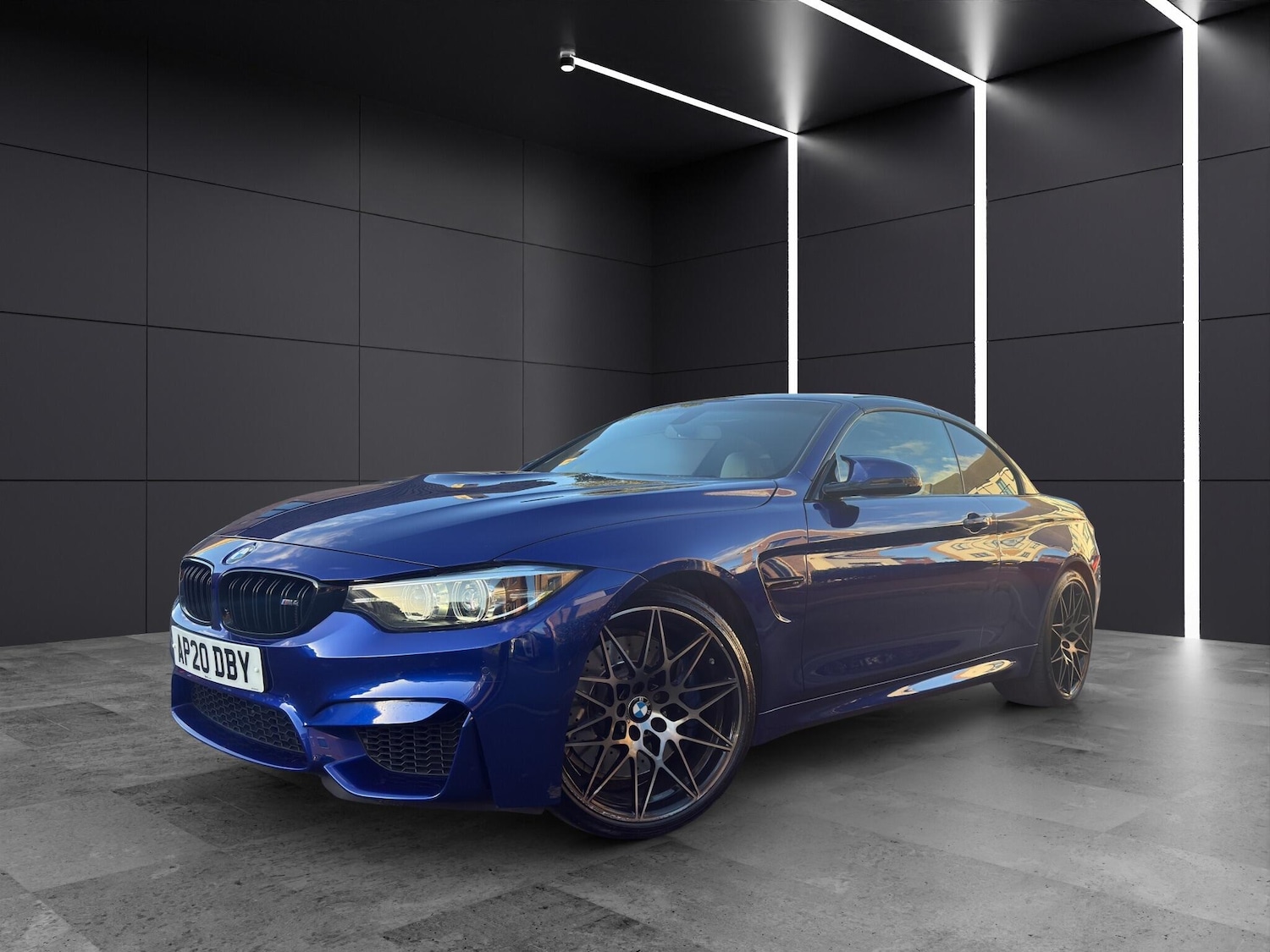 Used BMW M4 2020 for sale - 76348910: Photo 2