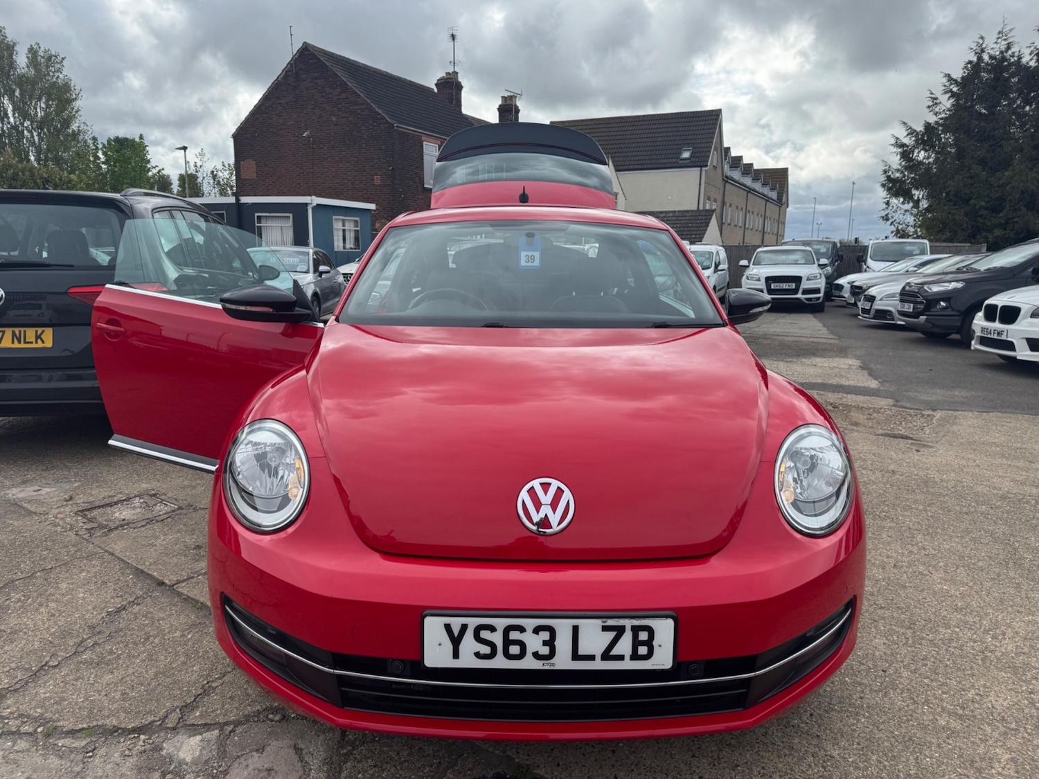 Used Volkswagen Beetle 2013 for sale - 76349027: Photo 3