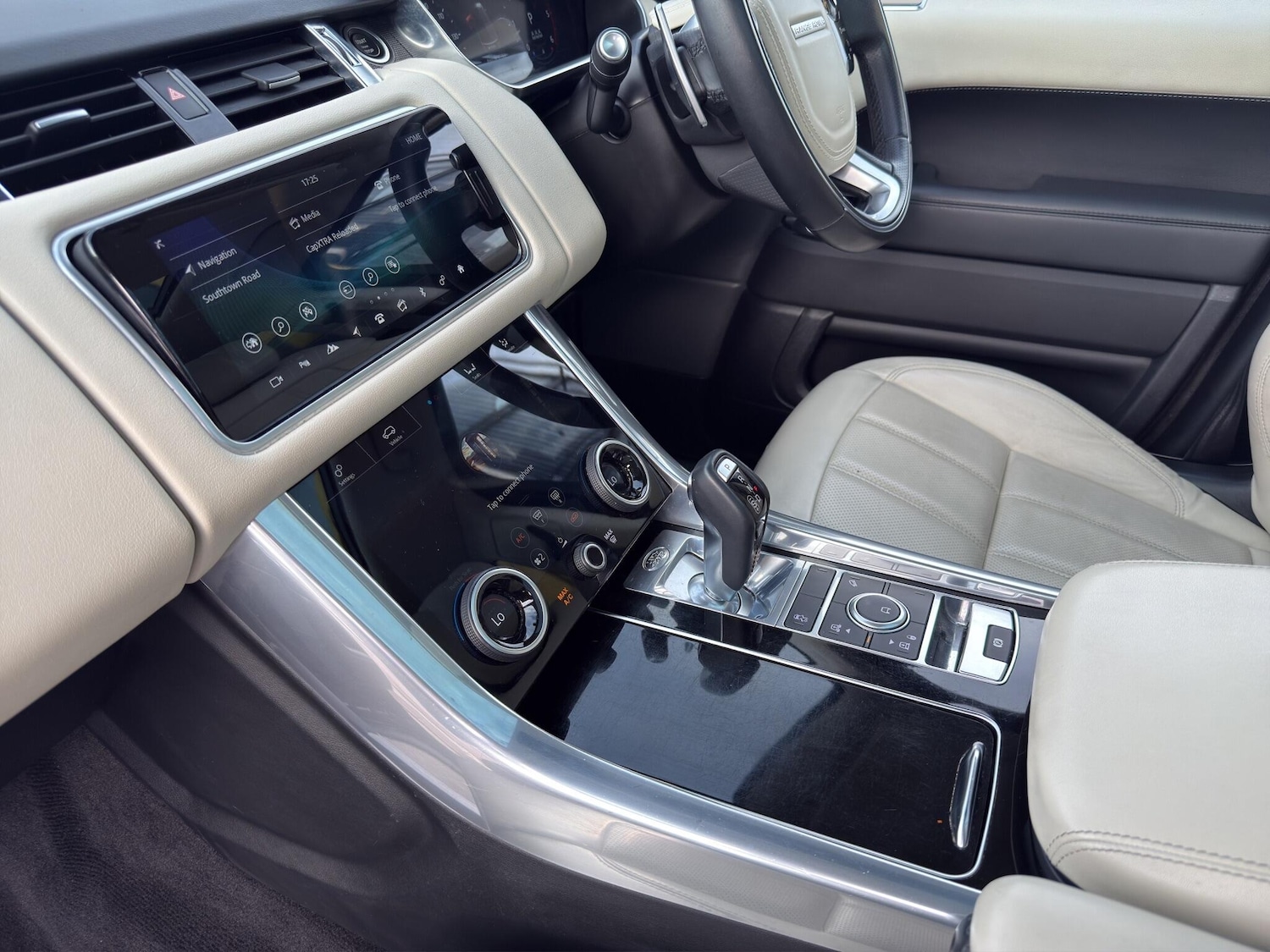 Used Land Rover Range Rover Sport 2021 for sale - 76398459: Photo 13