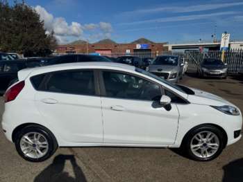 Used Ford Fiesta 2015 for sale - 74345620: Photo