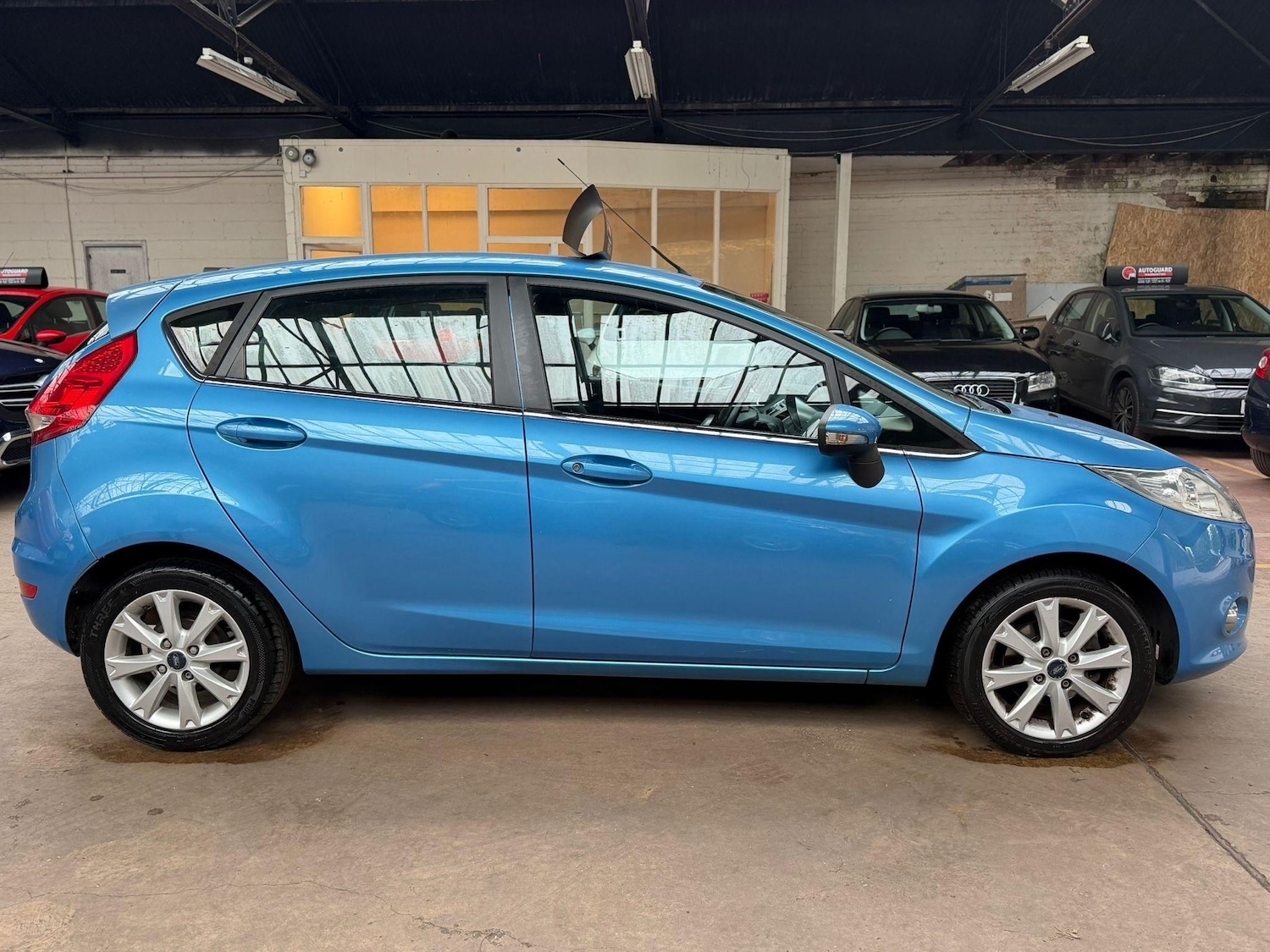 Used Ford Fiesta 2010 for sale - 76508594: Photo 9