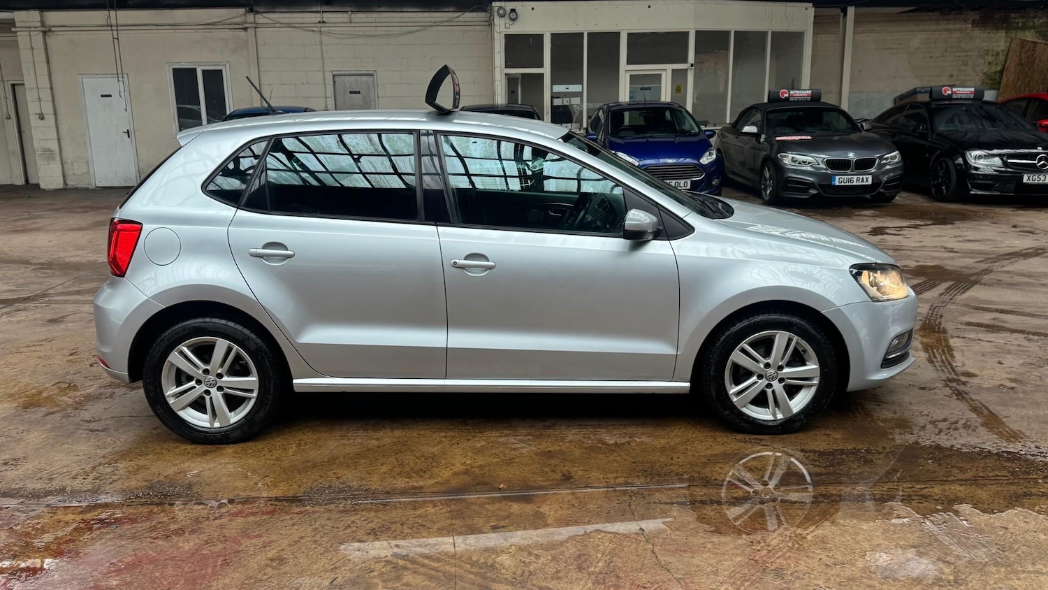 Used Volkswagen Polo 2017 for sale - 77470152: Photo 4