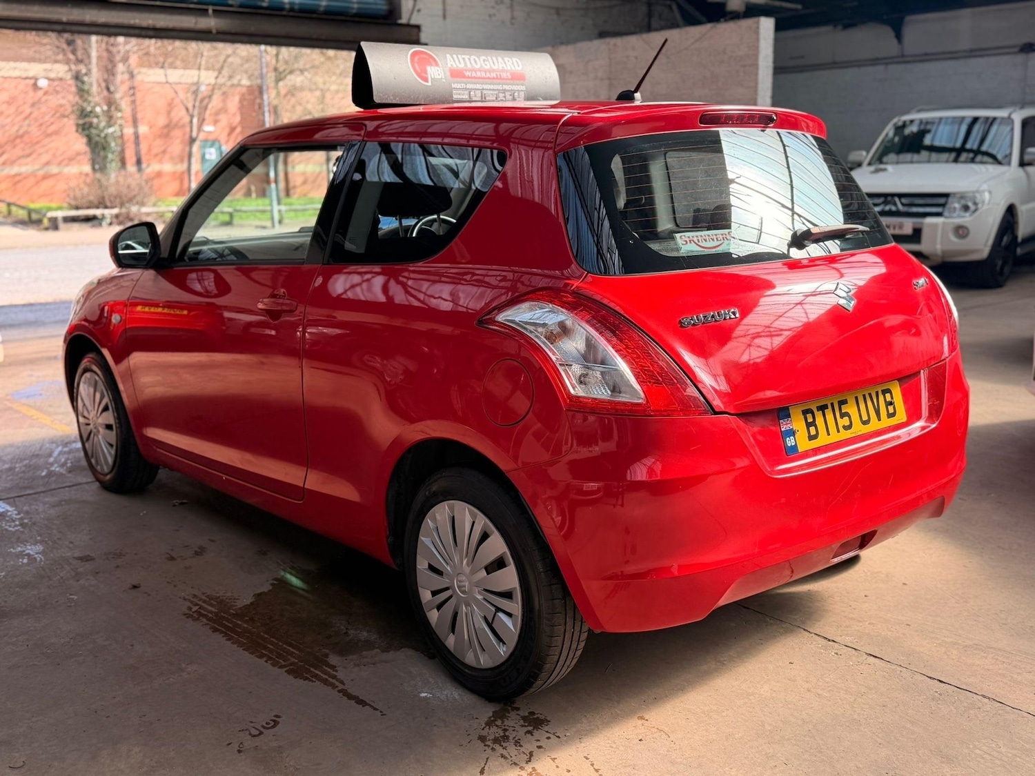 Used Suzuki Swift 2015 for sale - 77935443: Photo 2