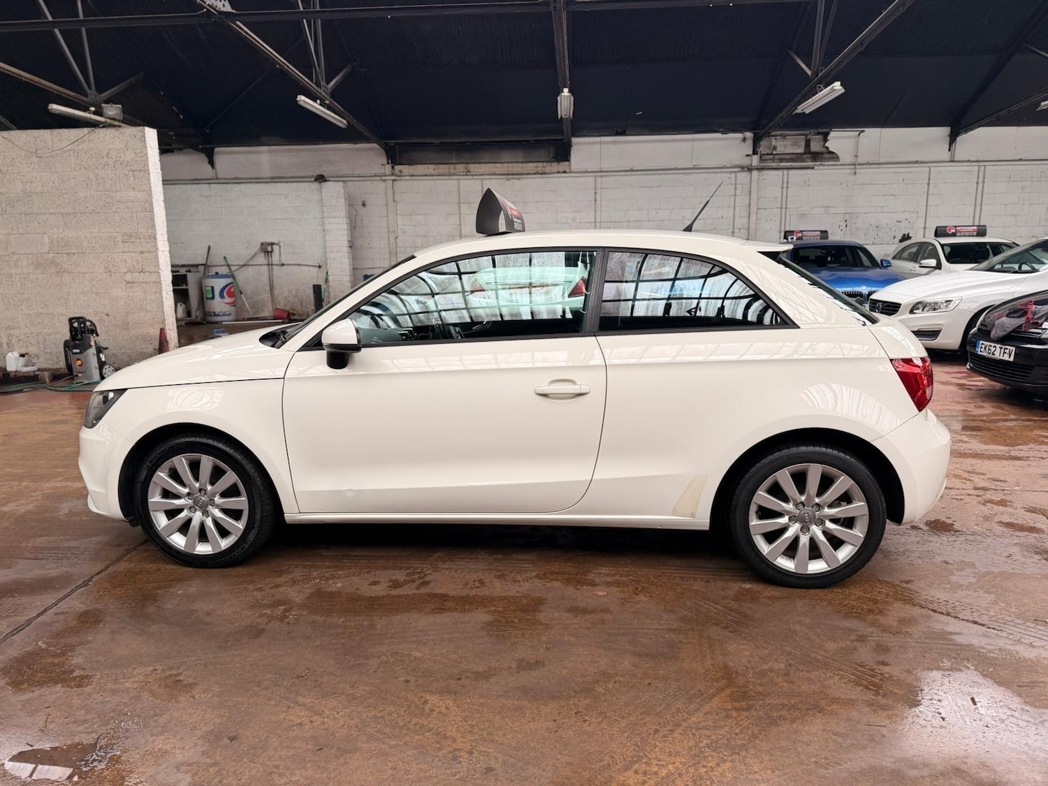 Used Audi A1 2011 for sale - 77641735: Photo 6