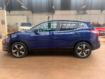 Used Nissan Qashqai 2017 for sale - 79536078: Photo