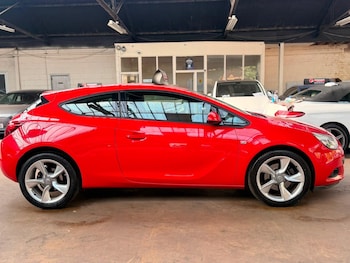 Used Vauxhall Astra GTC 2012 for sale - 79437208: Photo
