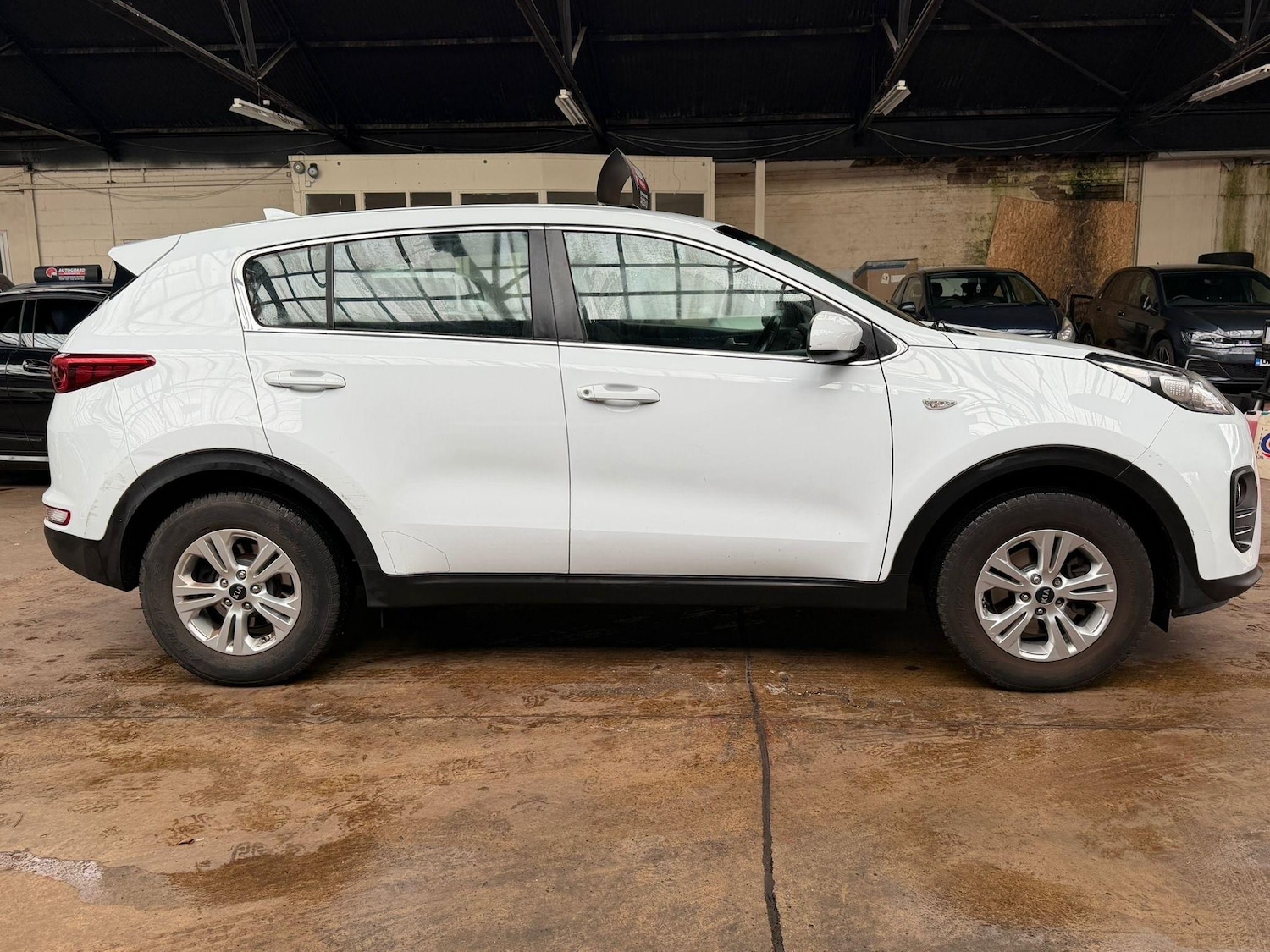 Used Kia Sportage 2016 for sale - 76616684: Photo 2
