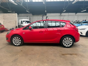 Used Vauxhall Astra 2014 for sale - 76312676: Photo 3