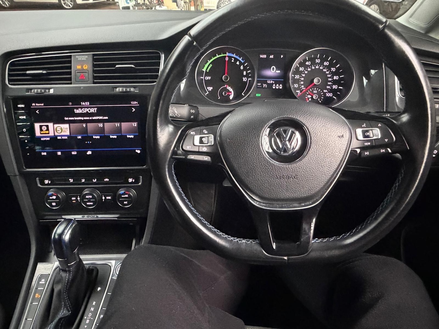 Used Volkswagen Golf 2018 for sale - 76798549: Photo 11