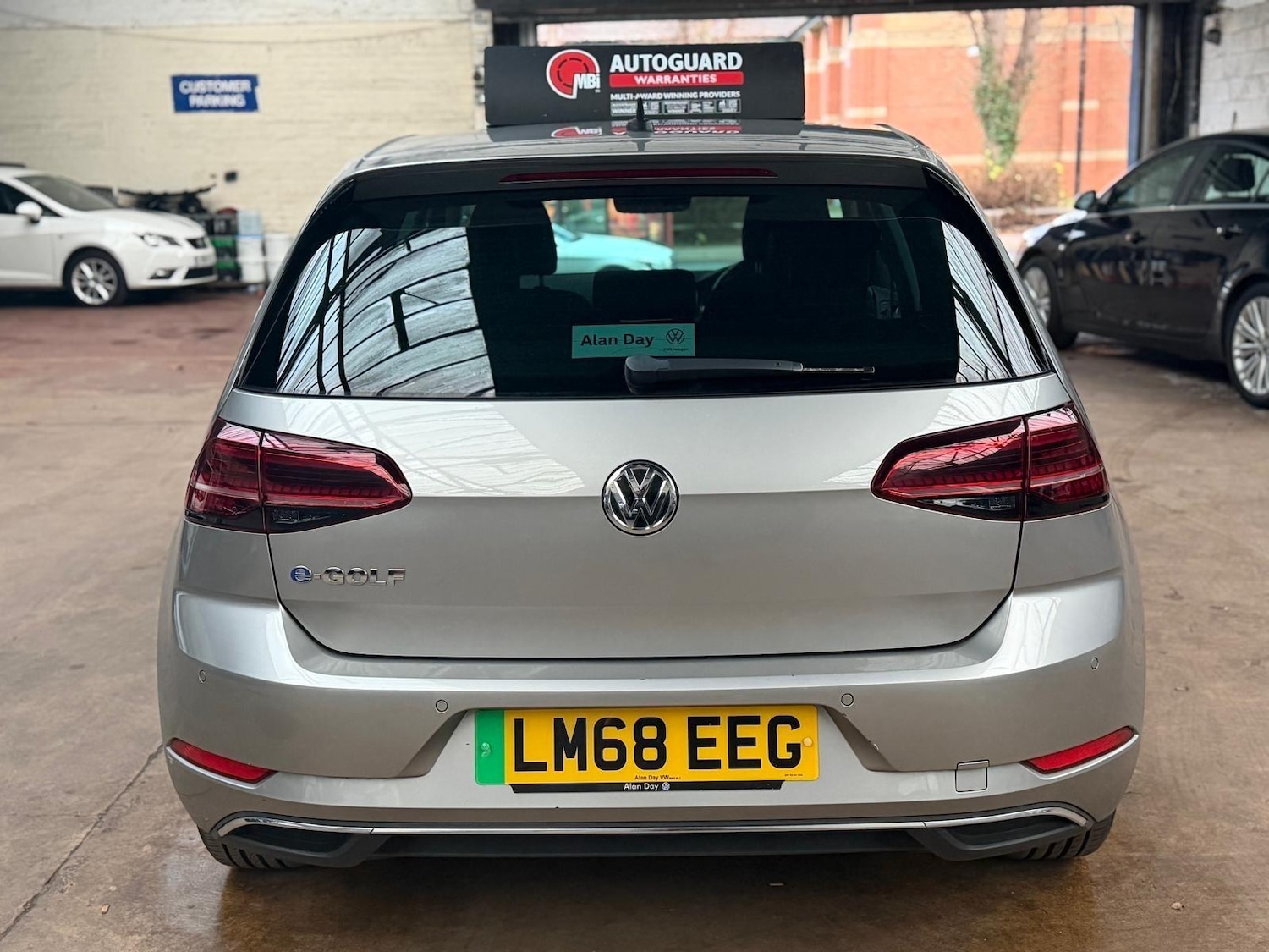 Used Volkswagen Golf 2018 for sale - 76798549: Photo 5
