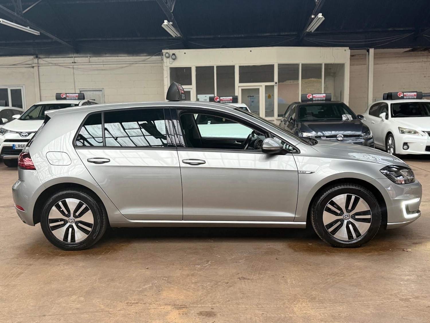 Used Volkswagen Golf 2018 for sale - 76798549: Photo 7