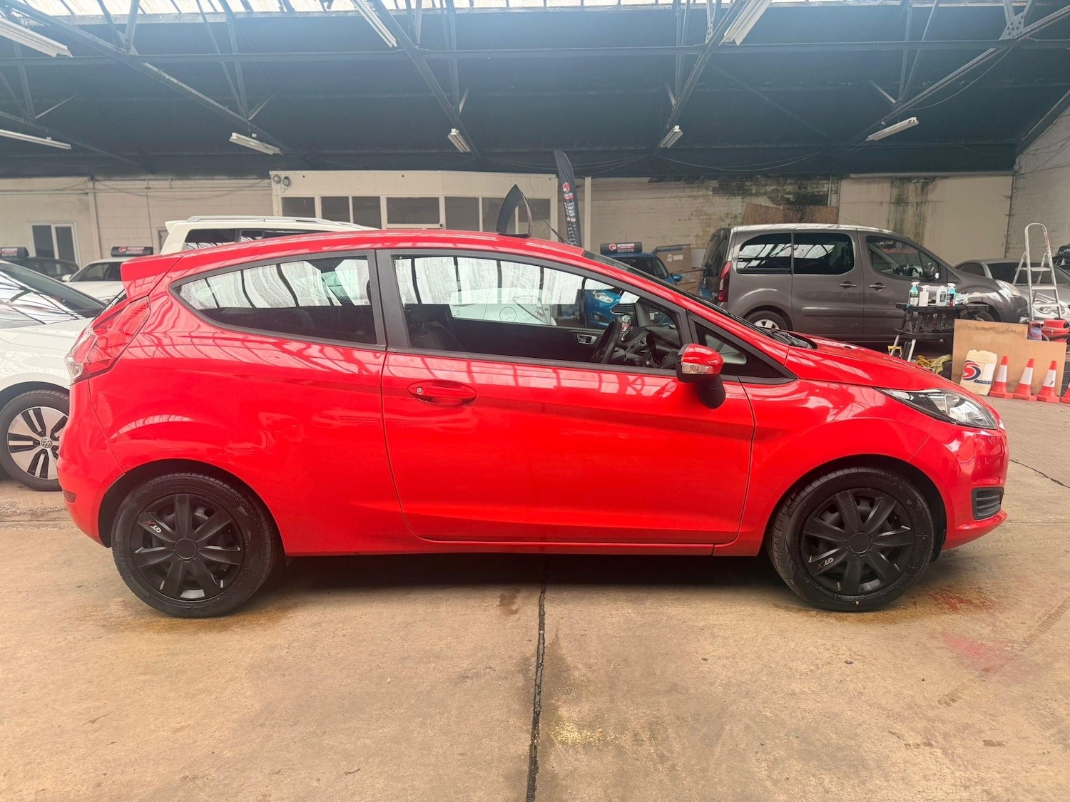 Used Ford Fiesta 2013 for sale - 77935446: Photo 4