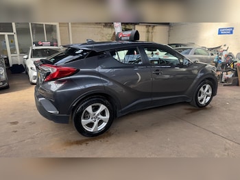 Used Toyota C-HR 2018 for sale - 78899110: Photo