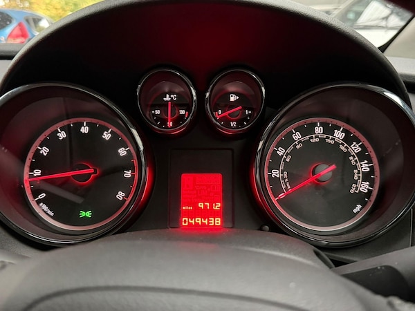 Used Vauxhall Astra 2013 for sale - 76312686: Photo 11