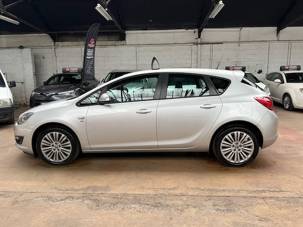 Used Vauxhall Astra 2013 for sale - 76312686: Photo 6