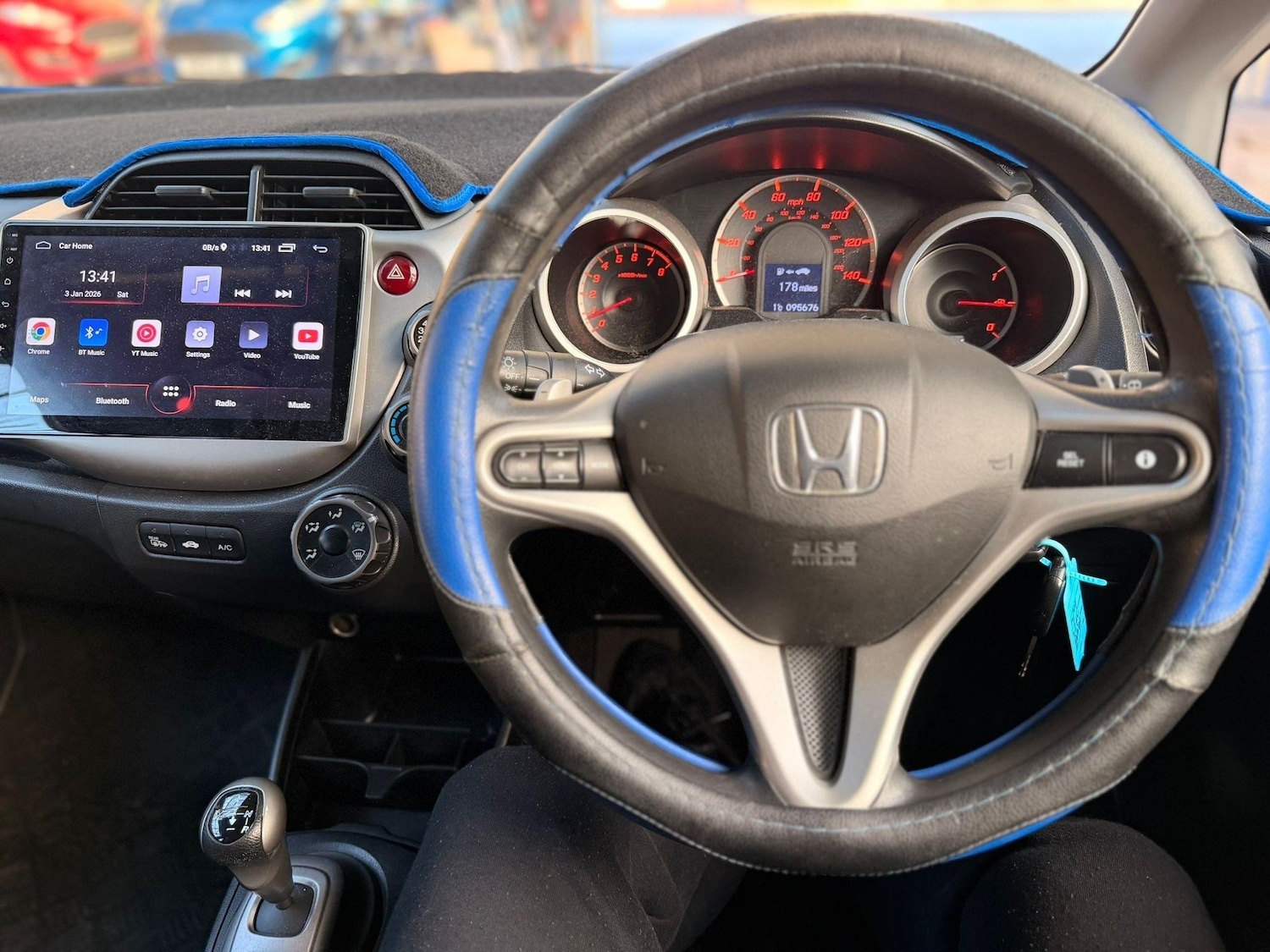 Used Honda Jazz 2010 for sale - 77121157: Photo 10