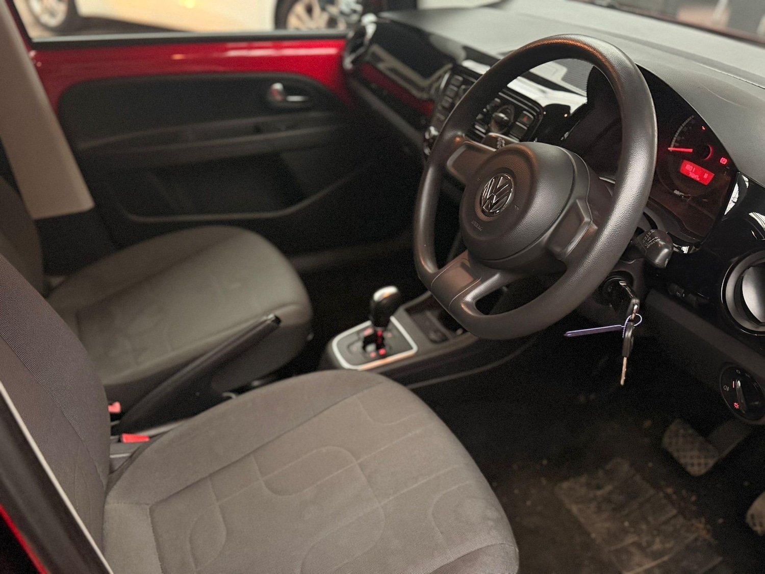 Used Volkswagen up! 2013 for sale - 77626855: Photo 11