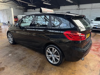 Used BMW 2 Series 2016 for sale - 76862878: Photo